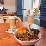 Dum U Mesta Milana - Sedm Dveri, Sedm Svetu Гостевой дом Ланшкроун