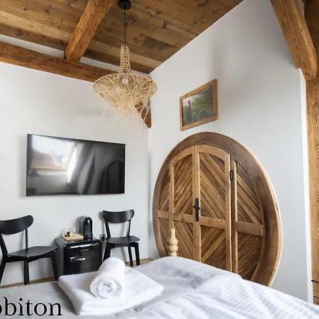 Dum U Mesta Milana - Sedm Dveri, Sedm Svetu Guest house