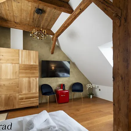 Dum U Mesta Milana - Sedm Dveri, Sedm Svetu Guest house Lanskroun
