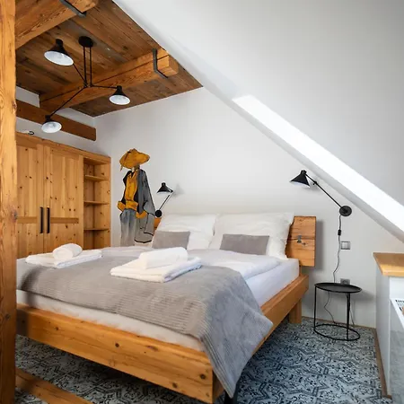 Dum U Mesta Milana - Sedm Dveri, Sedm Svetu Guest house Lanskroun