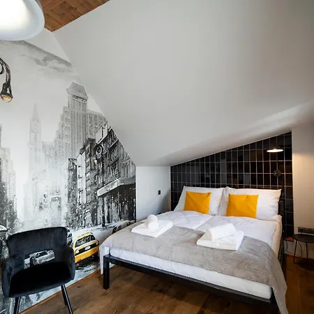 Dum U Mesta Milana - Sedm Dveri, Sedm Svetu Guest house Lanskroun